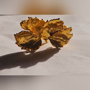 High Gold Vintage Leaf Brooch